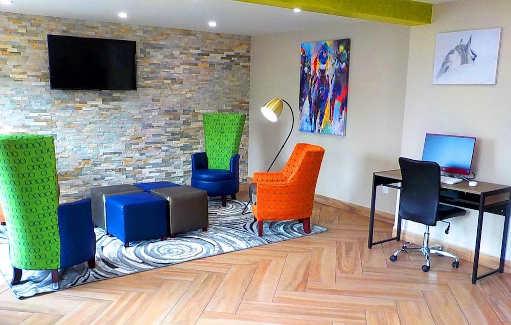 Surestay Hotel By Best Western Florence Εξωτερικό φωτογραφία